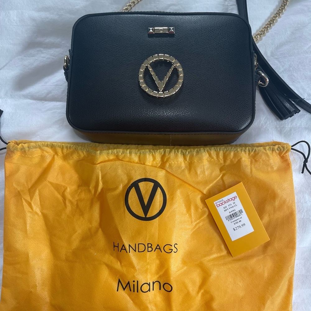 Valentino by Mario Valentino, gentle used, clean inside zipper, crosbody